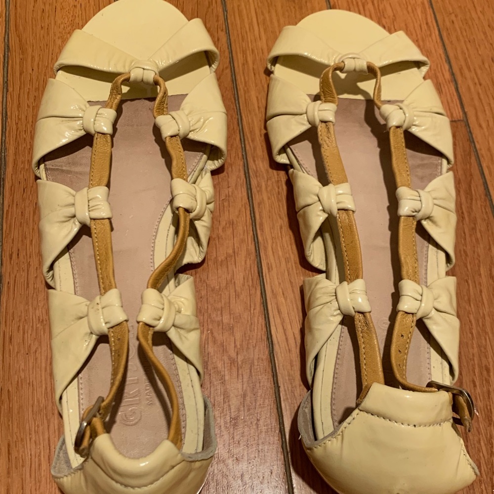 Gryson Cream Color Patent Leather Cut-Out Sandals
